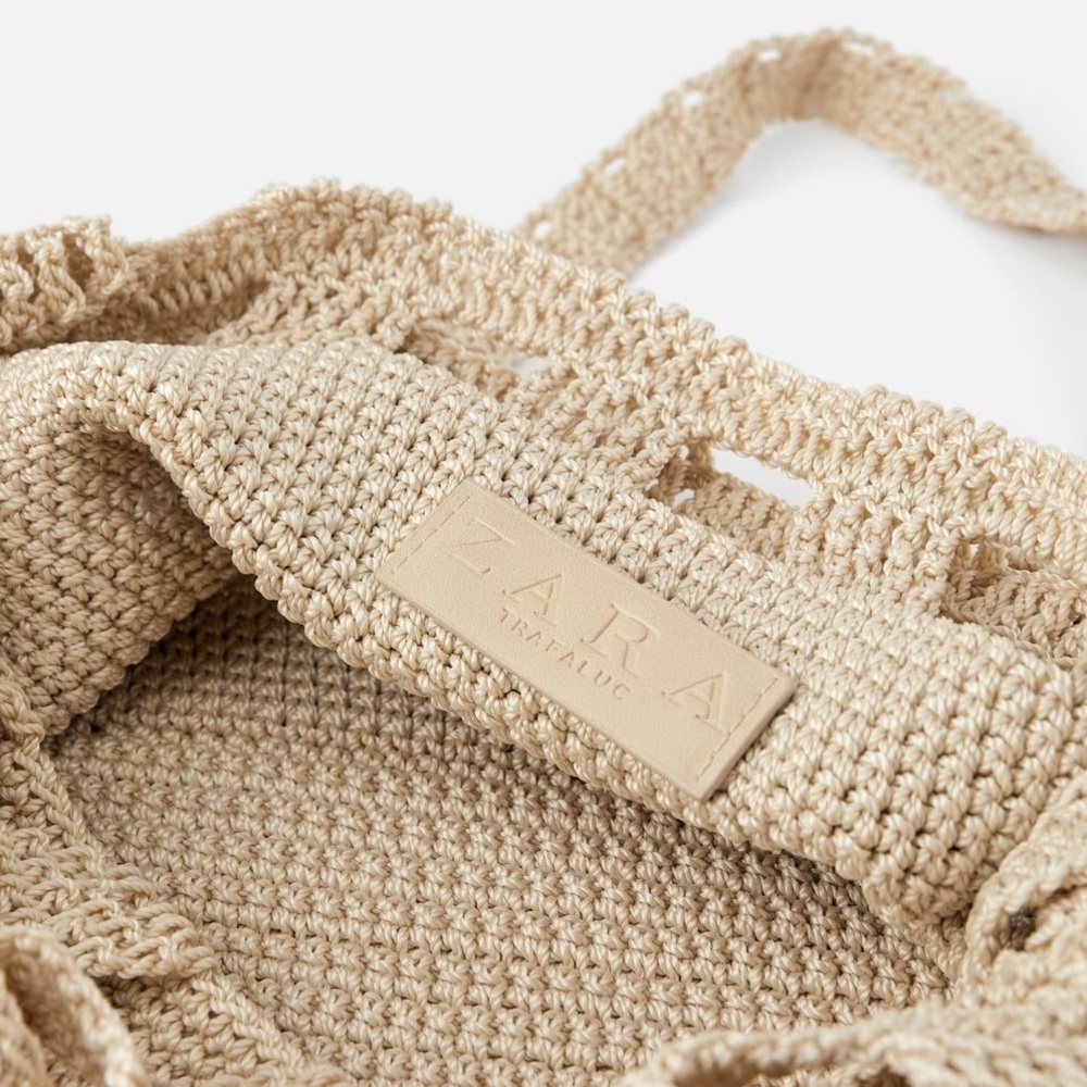 Zara Ecru Woven Bucket Bag - Picture 3 of 6